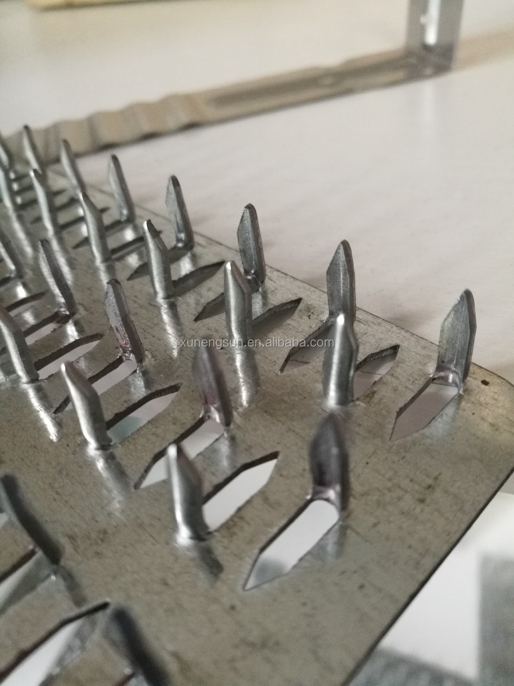 White Zinc Plated Joist Hanger Nails for Wood Connector Building Construction Design