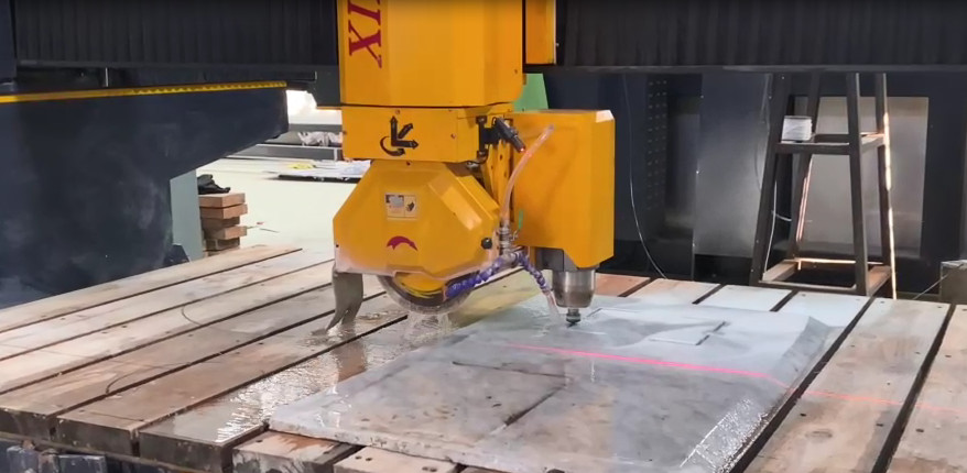 High Precision 4 Axis Bridge Stone Slab Cutting Machine For Fan-shaped Plates And Special Shaped Edge Profiling
