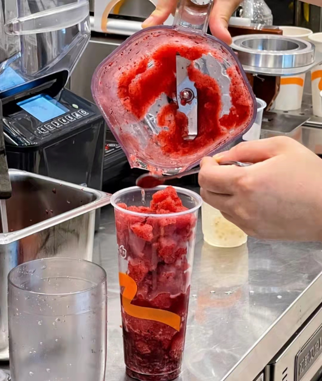 Stainless Steel Particles Ice Crusher Machine For Juice Restaurant Commercial