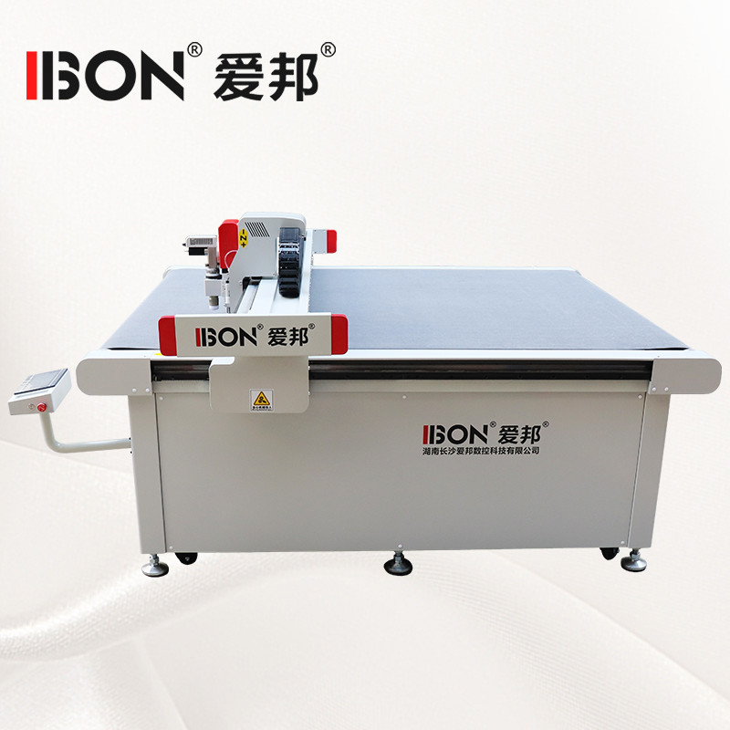 50Hz Garment Cutting Machine Customizable CNC Fabric Cutting Machine With Cutting Collar Material