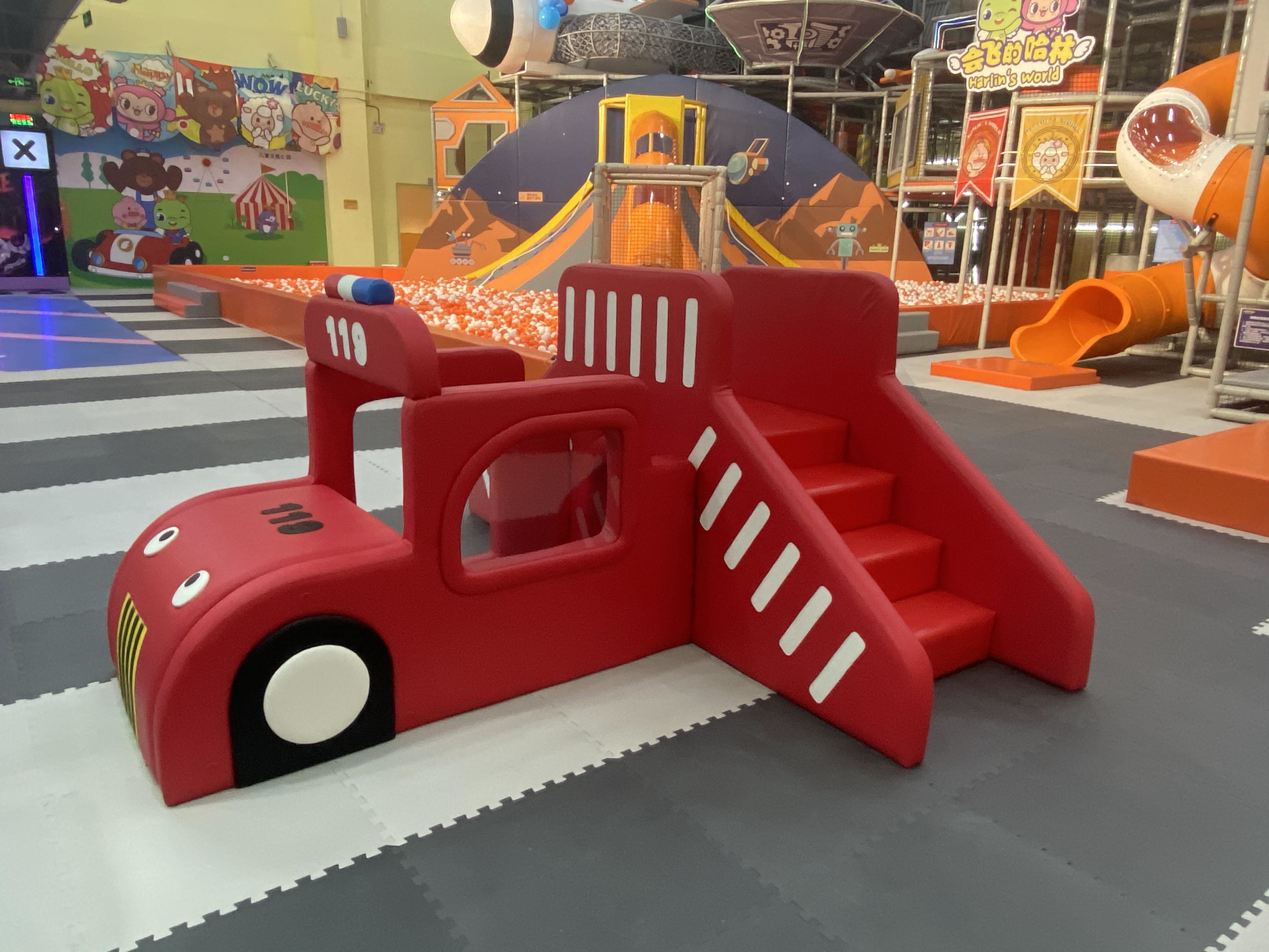 Attractive Indoor Soft Play Toys , Foam Soft Play Center Blocks For Childrens