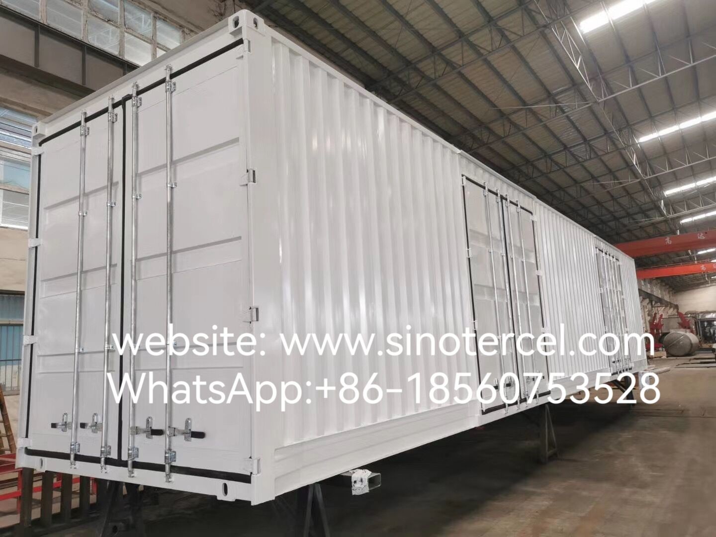 2 Axle White Enclosed Box Semi Trailer With Two Side Door Rear Double Door