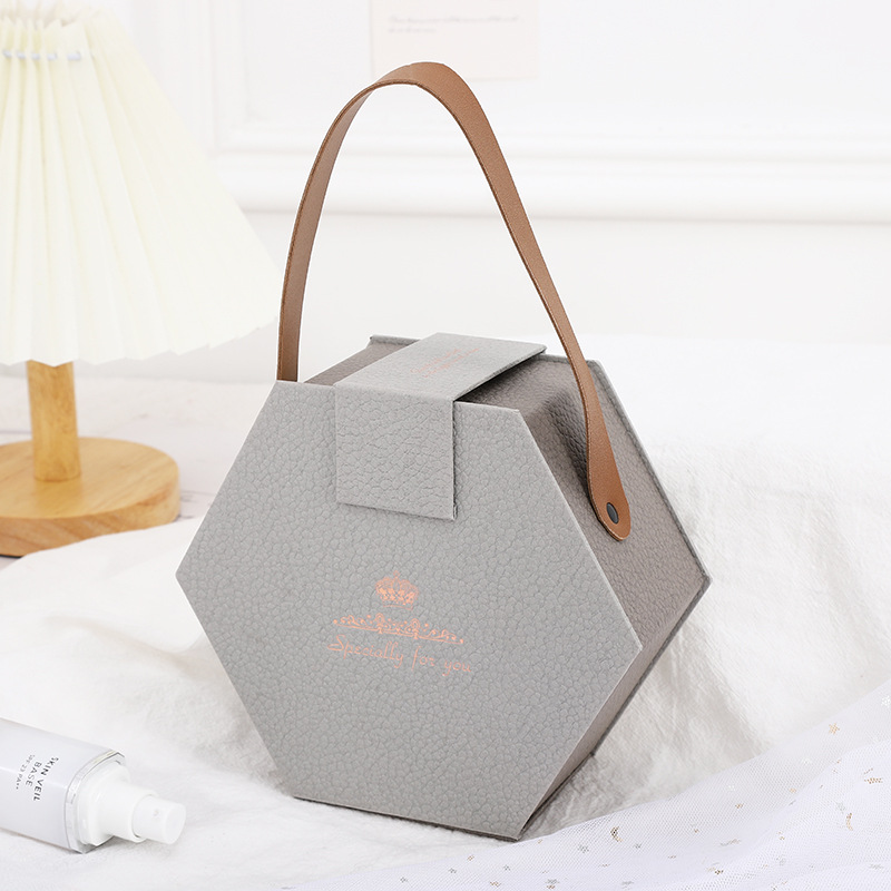 Custom Design Luxury Dekunprinting Hexagonal Magnetic Gift Box With Handle Rigid Boxes