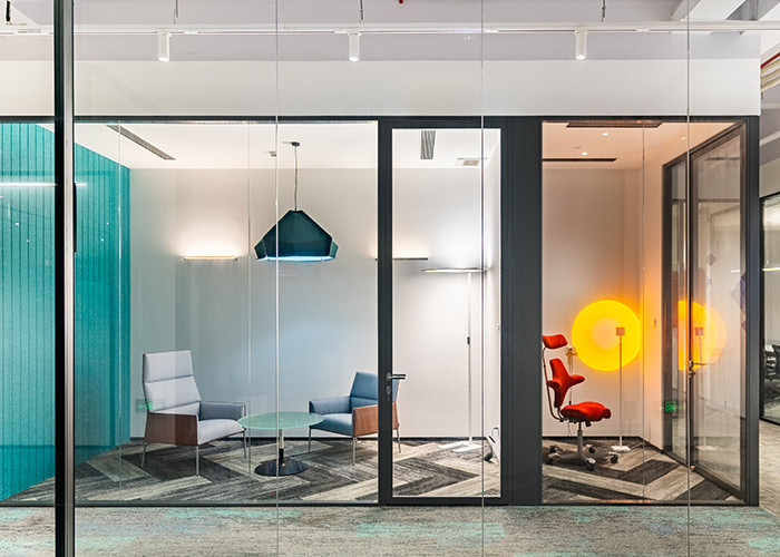 Meeting Room Glass Partition Walls Single Glass 25mm Thickness Aluminum Frame Full View