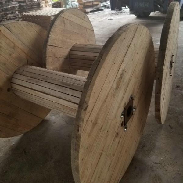 Quality Customized Wooden Cable Reel Spool Large Wood Cable Reel For Wire Winding for sale