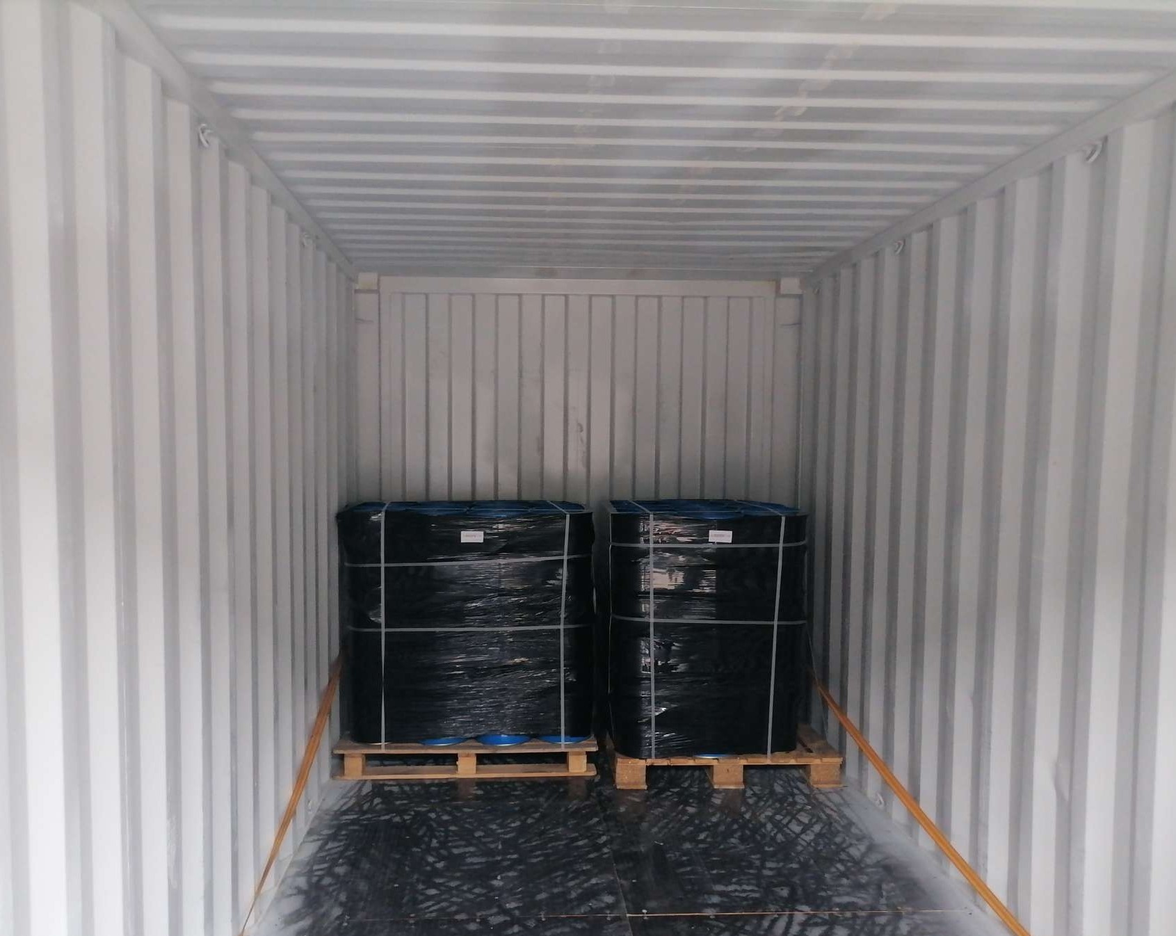 Heat Vulcanization Adhesive 823 Equivalent to Chemlok 220/6125