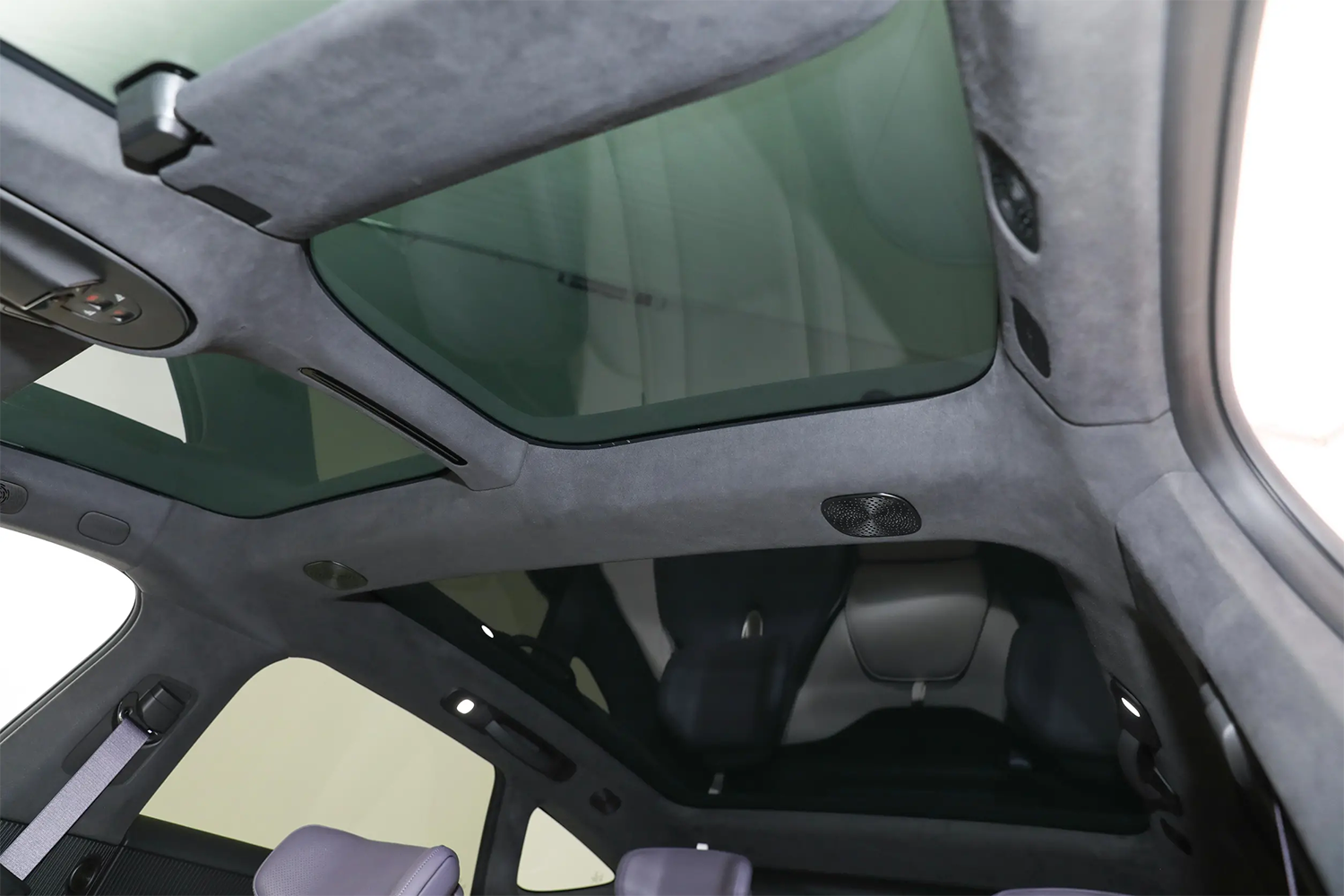 Changan Avatr 12 Energy Vehicles Dual Motor Electric Gearbox 5 Seater EV Sedan Long Range 2024 Edition