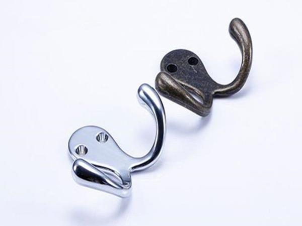 Vintage Metal Coat Hooks Wall Mounted Devilfish Towel Bar Holder Anti Brass
