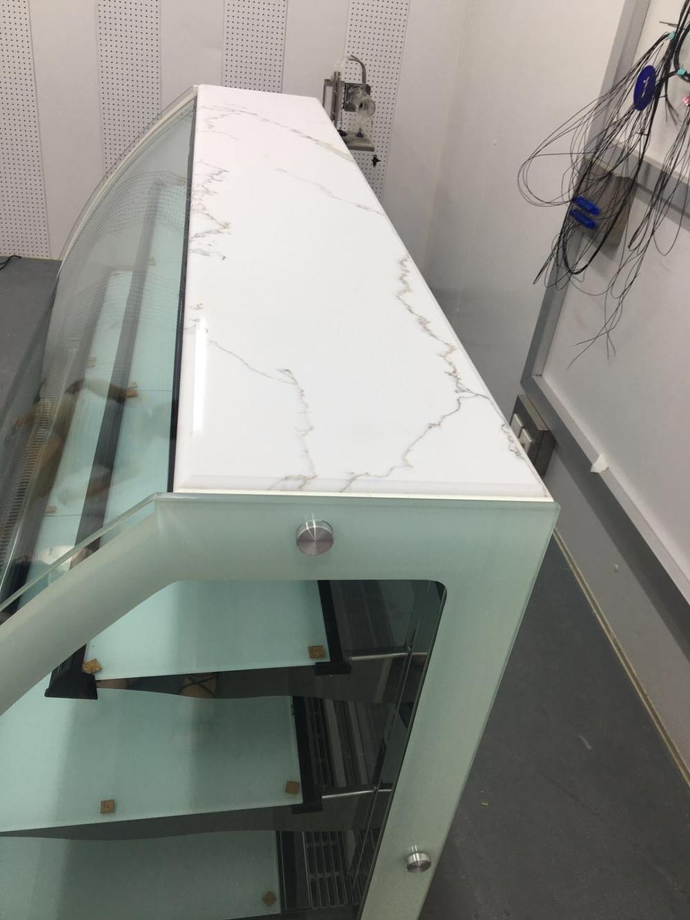 Professional refrgierated cake display glass bakery display cabinet with CE/ETL for bakery shop