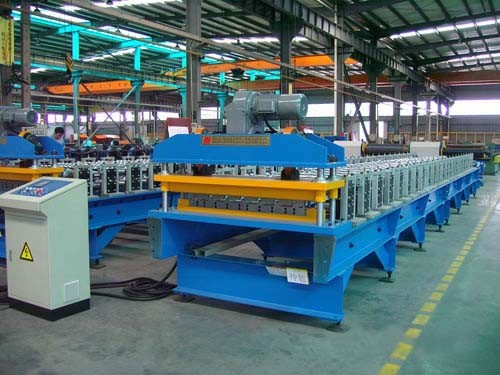 72mm Shaft Diameter Roof Panel Roll Forming Machine With 10 - 25m / min Speed