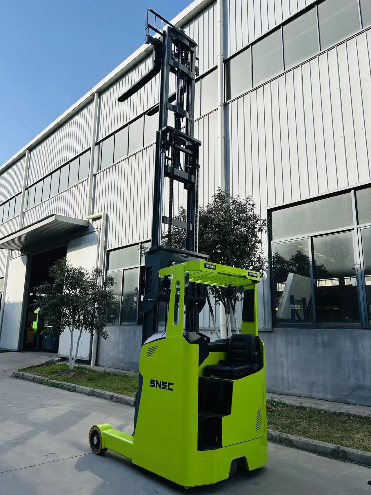 High Lifting Height 12m 2 Ton Reach Forklift with 122mm Fork Width AC Motor Powered
