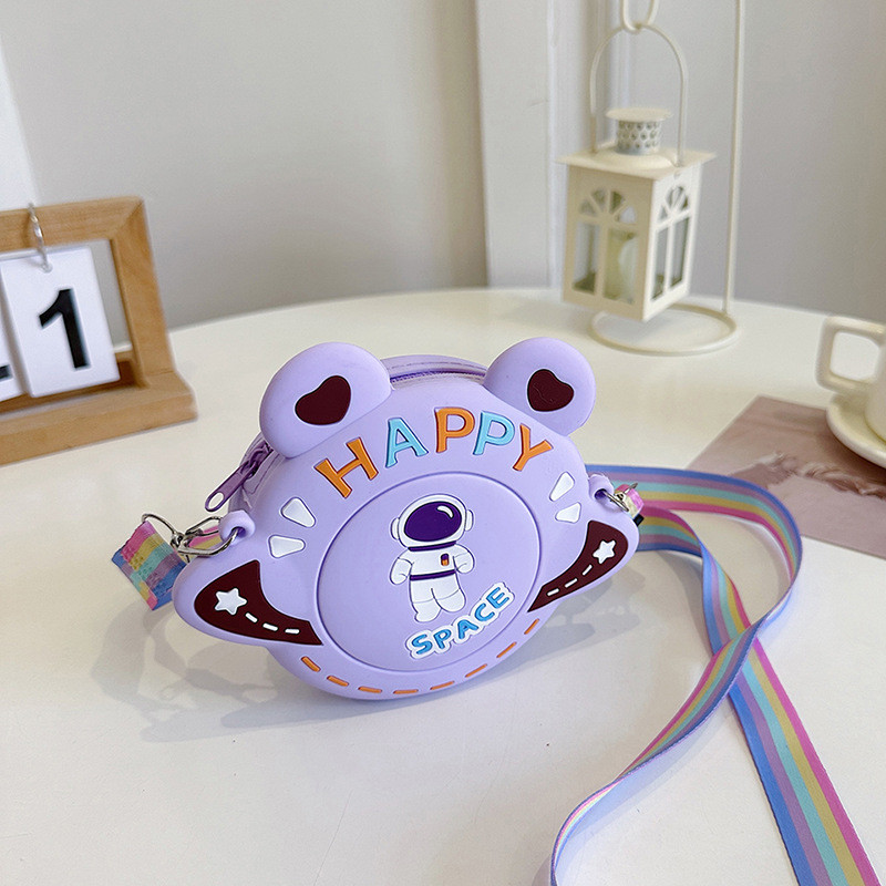 Astronaut Silicone Crossbody Purse Bag Pencil Pen Case Makeup Bag Storage Bag Makeup Accessories Purse Handbag For Kids