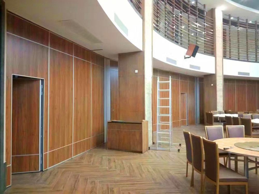 Modern Hotel Partition Wall / Soundproof Sliding Partition Wall