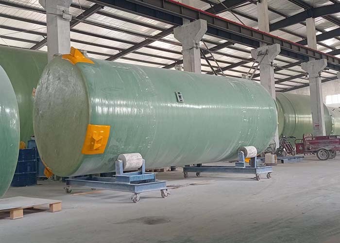 Cross Wound Storage Tanks FRP Horizontal Tank 2600 Gallon Chemical Production Line