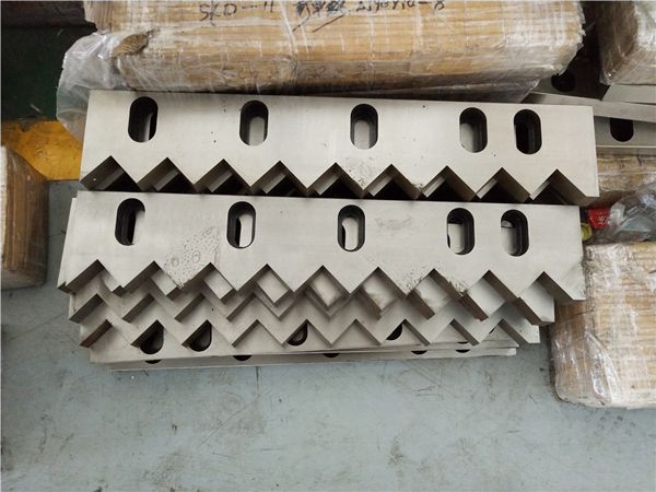 Durable Double Axis Plastic Shredder Blades , 20mm Industrial Shredder Blades
