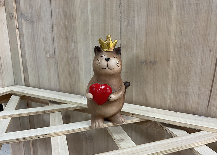 OEM / ODM Ceramic Pottery Garden Ornaments Cat Shape Decoration