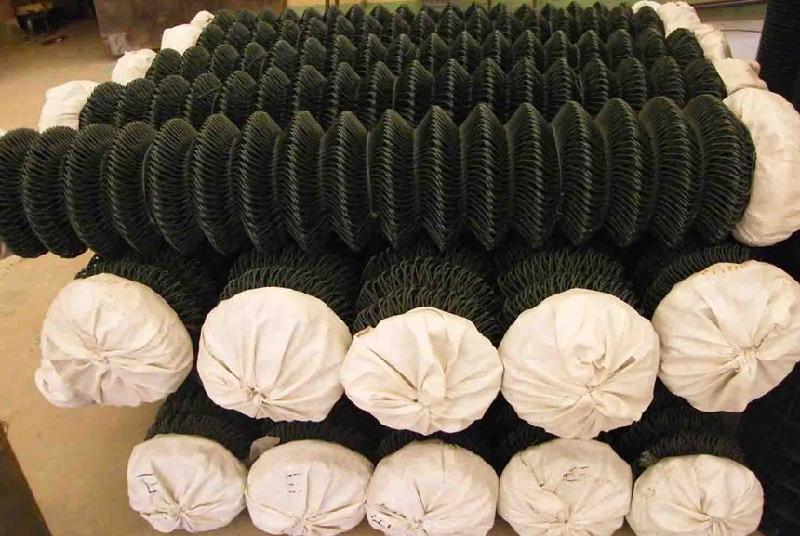 chainlink cyclone wire diamond fencing price mesh fence chain link fence privacy netting