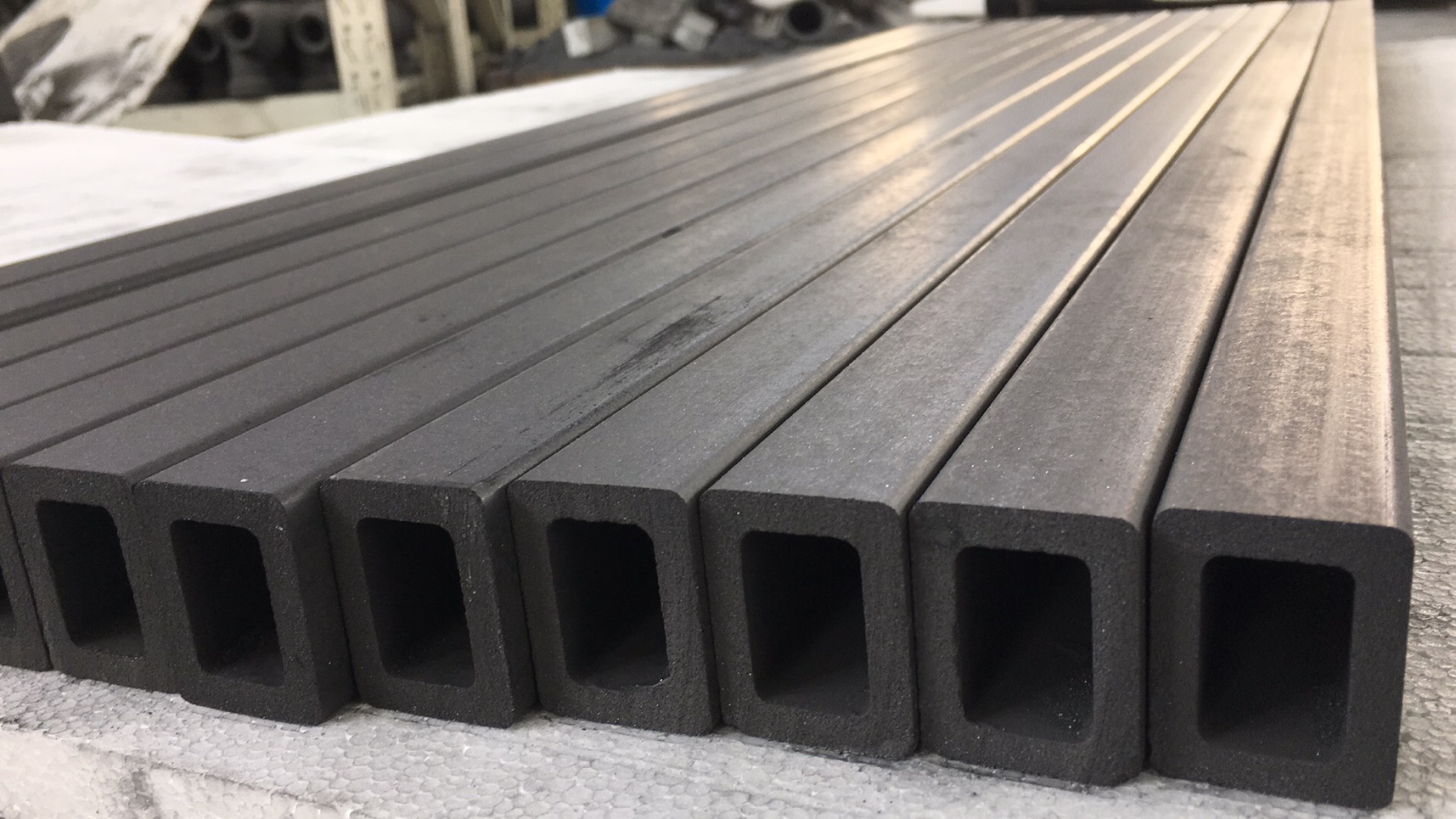 17% Apparent Porosity Silicon Carbide Brick for Industrial Applications