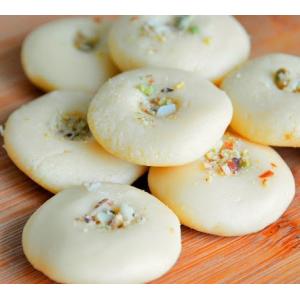 High Efficiency Milk Peda Encrusting Machine With Production Speed 60-90 Pcs /