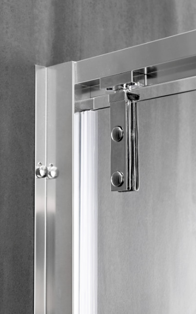 Elegant Shower Door With Chromed Profile For Contemporary Bathrooms