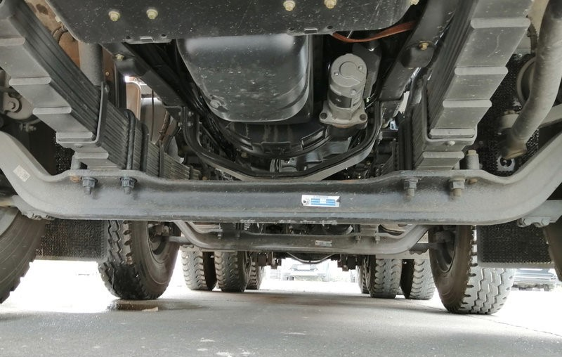 U Shaped Upper Cover And Elevated Cargo Box 12 Wheel Tipper Truck For Mining Dumping
