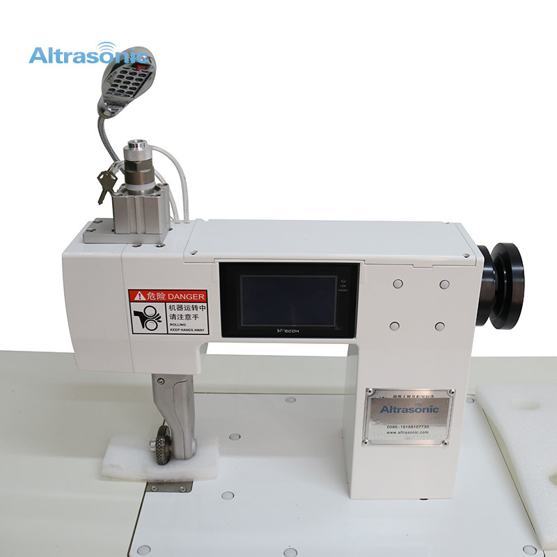 20khz 2000w Ultrasonic Seamless Sealing Machine For NonWoven Fabric