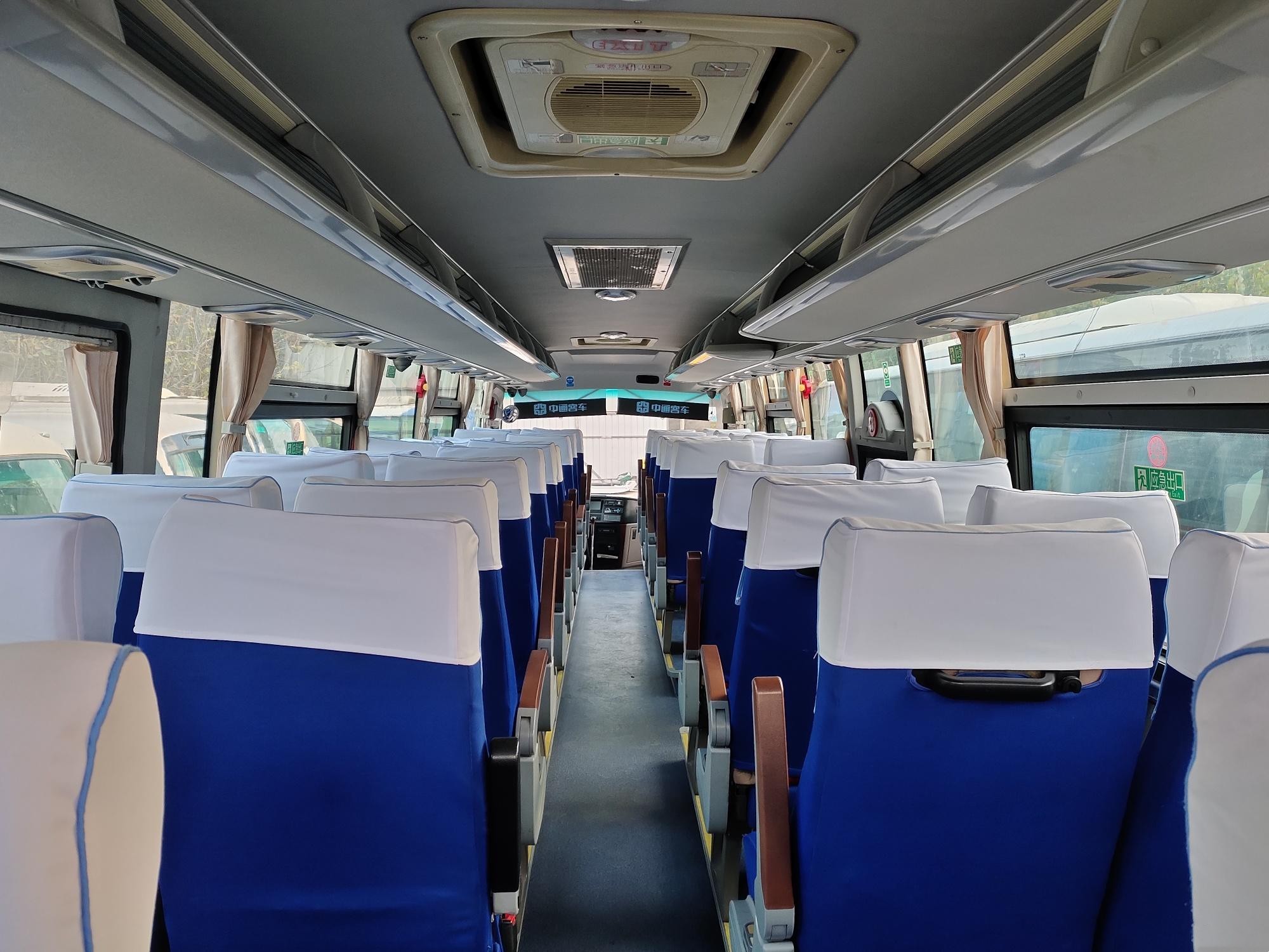 LCK6100 44seater Used Coach Zhongtong Bus Yuchai Engine Two Doors Left Hand Drive