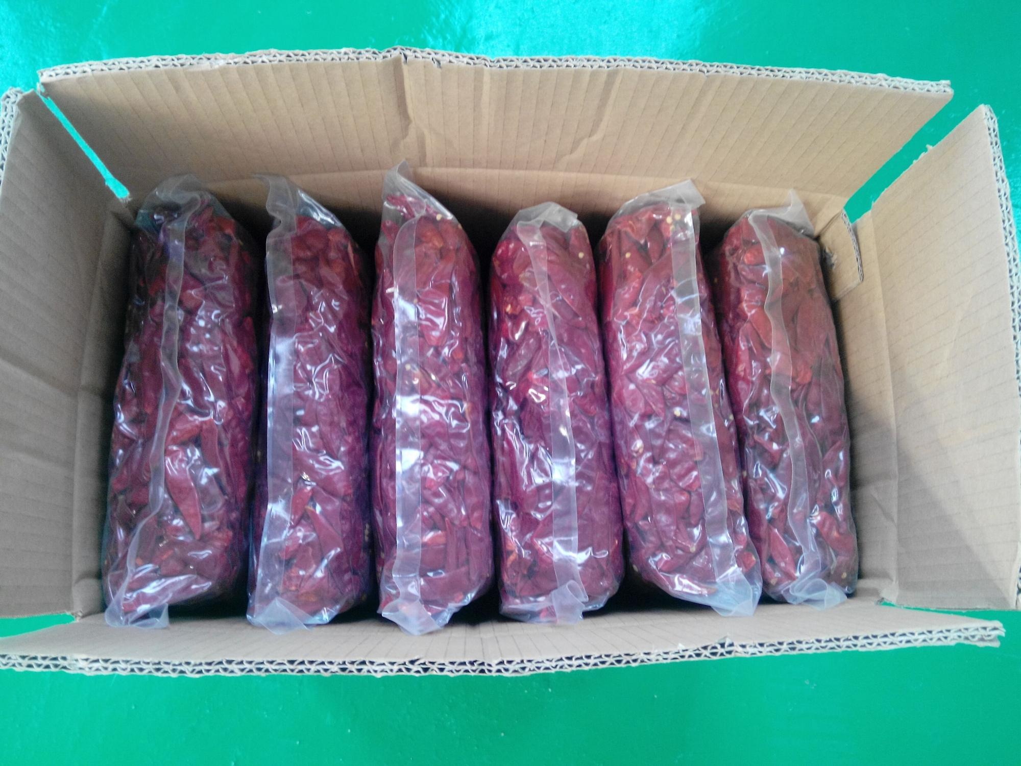 Seasoning Facing Heaven Chillies 4cm Chinese Dried Chili Peppers
