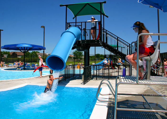 Amusement Park Pipe Water Slide / Fun Water Slides Anti Fading With UV