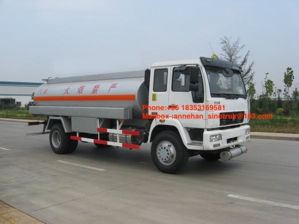 Sinotruk Howo7 Light Petrol Tank Truck 5-6 CBM 4X2 LHD Euro 140HP Fuel Tank