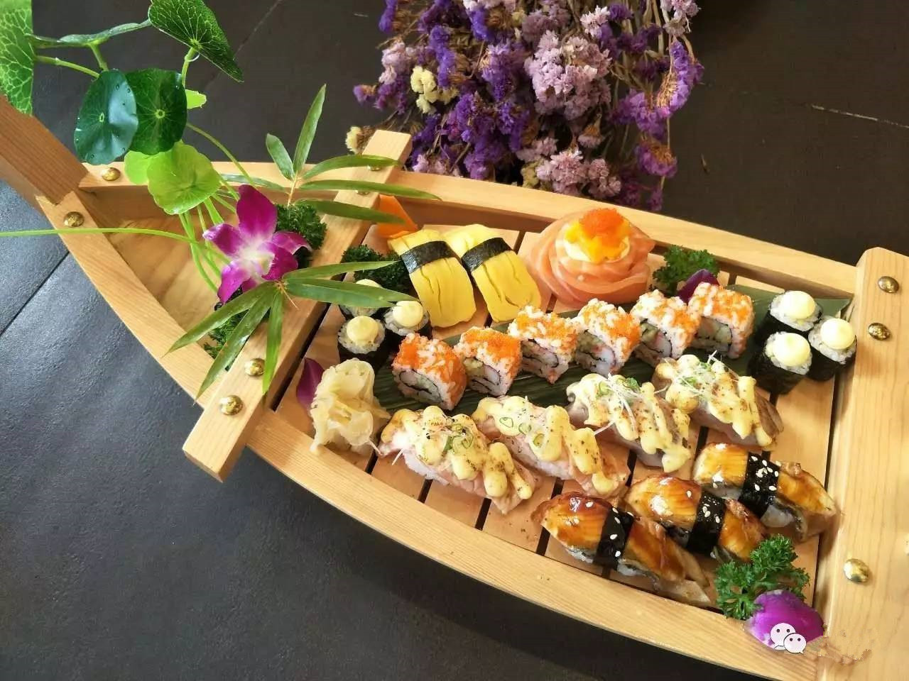 User Friendly Stocked 100cm Wooden Sushi Boat Serving Tray