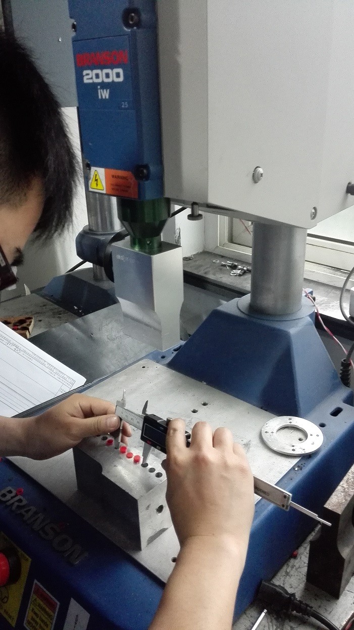 Ultrasonic Toothpaste Tube Sealing Machine , Ultrasonic Welding Plastic Parts CE