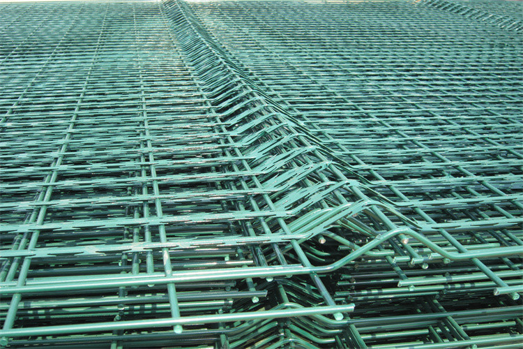 Galvanized Welded Razor Wire Mesh 1800mm 2000mm Concertina Wire Fence