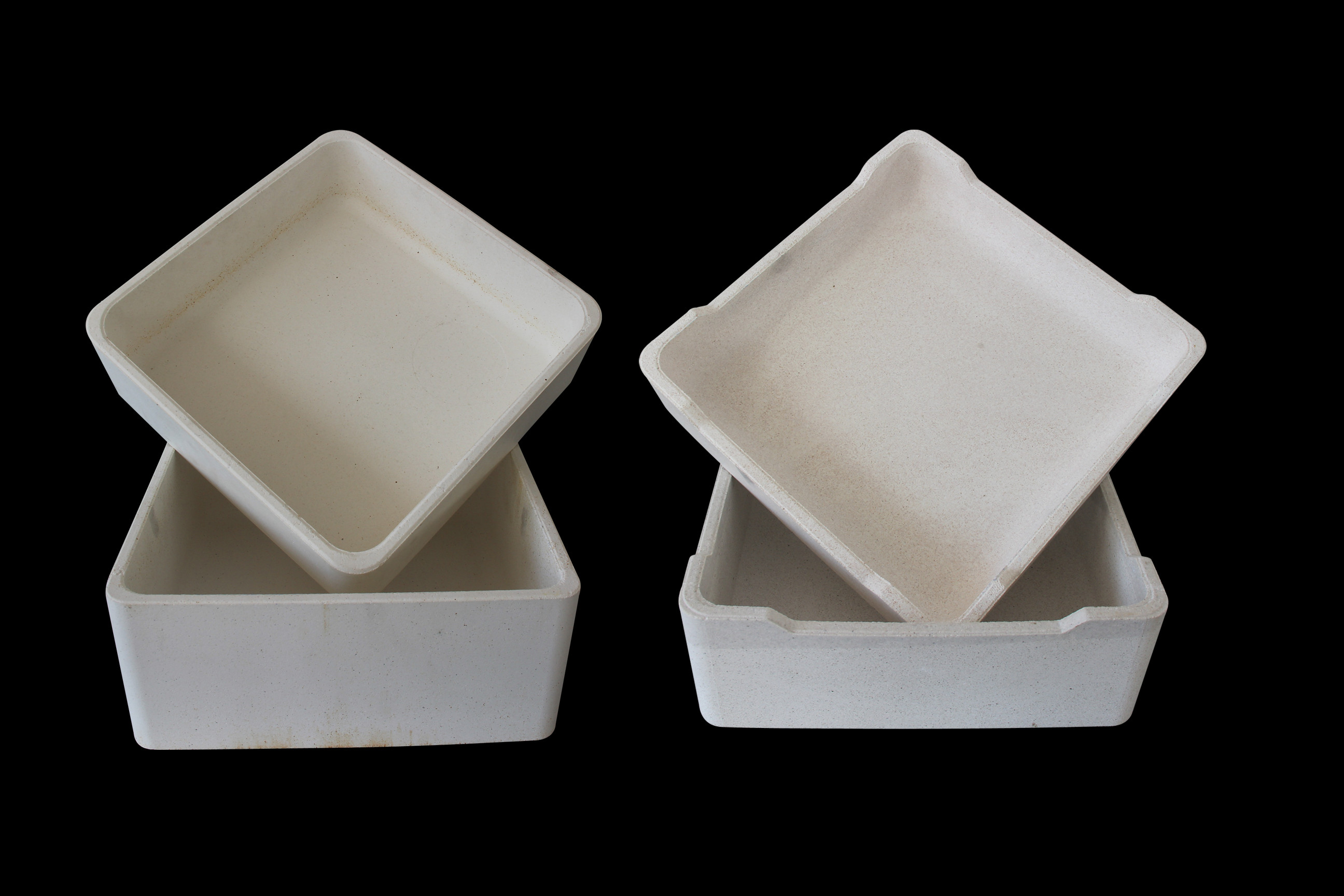 1700C High Temperature Kiln Furniture Corundum Mullite Saggar For Industrial Alumina Ceramics
