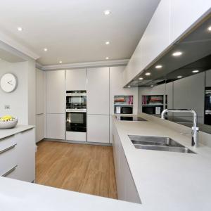 Blum Modular Base PVC Kitchen Cabinet Moisture Proof Customized