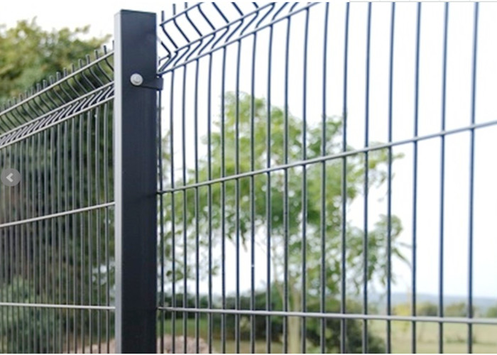 Galvanzied 80 Micron Wire Mesh Garden Fence Anti Climb Fence With Mesh Size 50X200mm