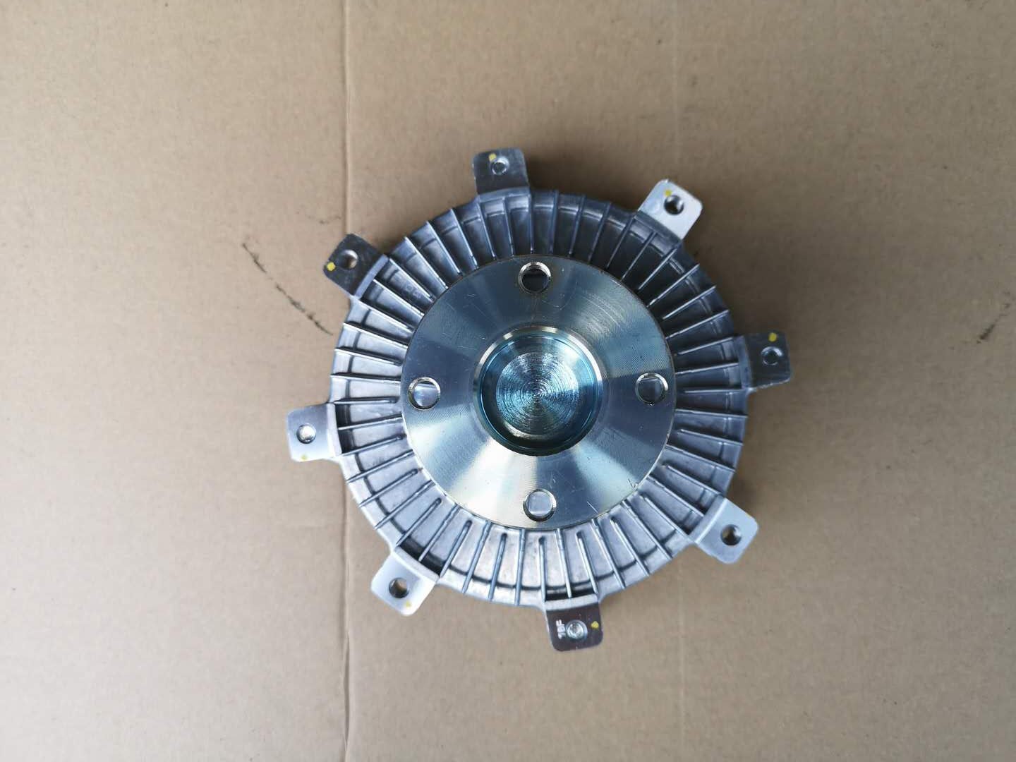 600P Fan Clutch 4JH1 Engine 8971297360 Flange Round Plate Connect Type Coupling Fan