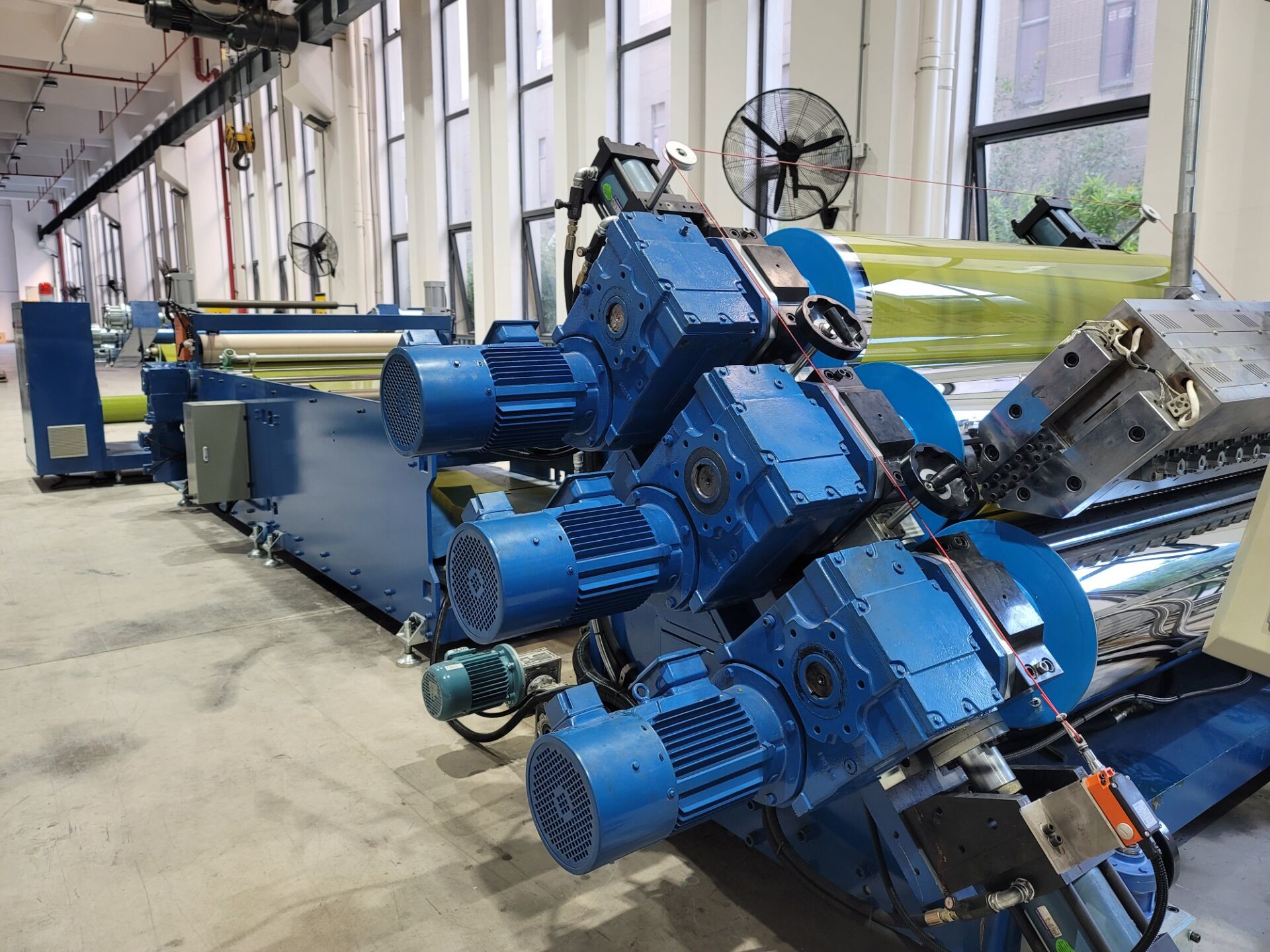 160kw PE Sheet Extrusion Machine 25000*2000*2500mm Dimension