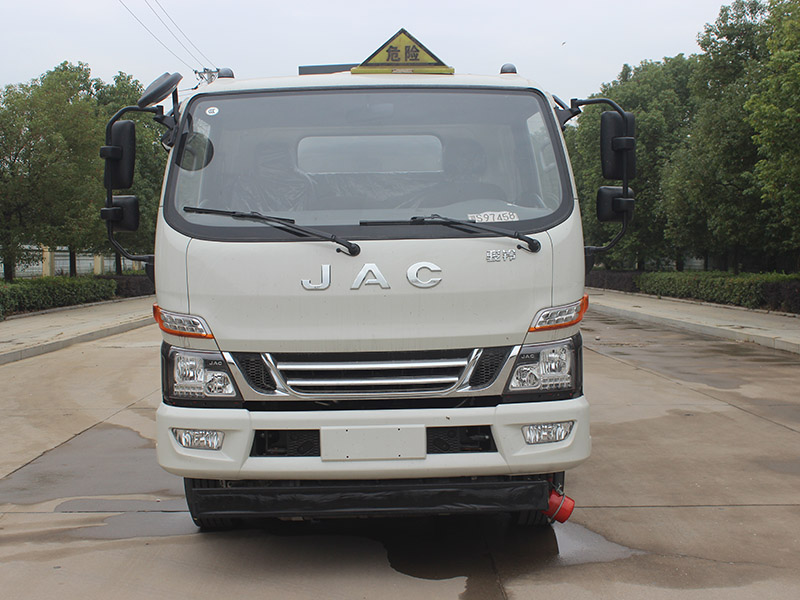 JAC 7Ton Miscellaneous Dangerous Goods Tank Transporter Truck Diesel Fuel Type