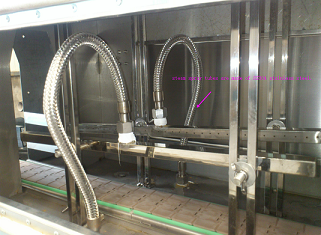 Steam generator with shrink tunnel for sleeving label machinery