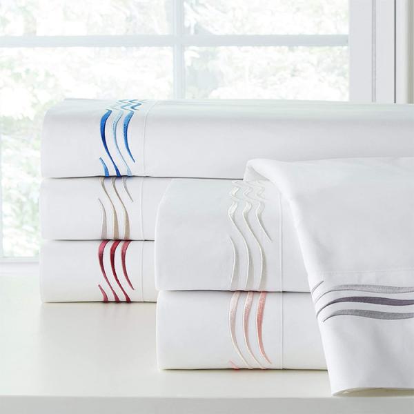 Home Embroidered Bed Sheet Set Bedding Set in National Standards Color Fastness