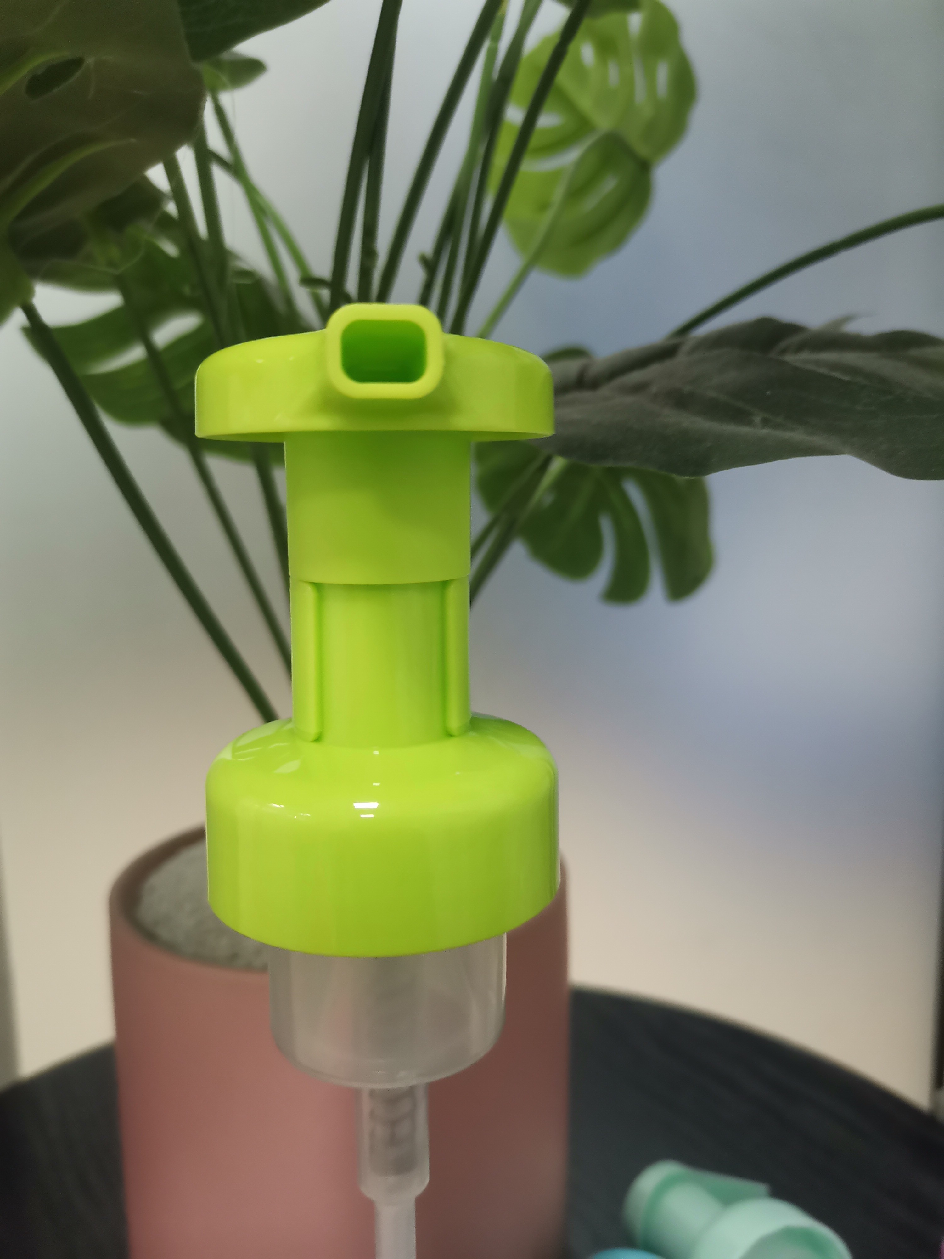 Clip Lock Way Foaming Liquid Pump For Customized Bottle Height