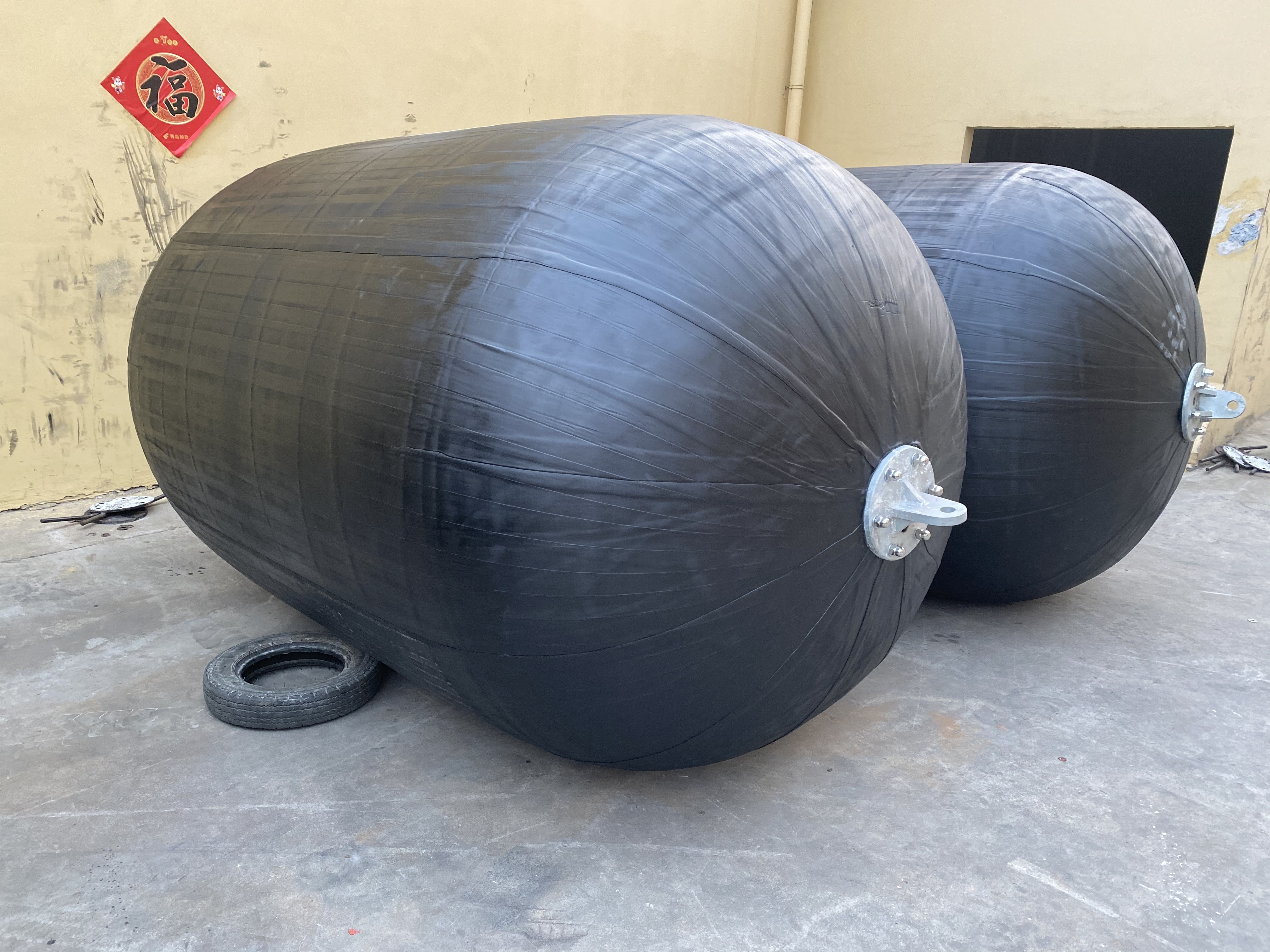 High Pressure Pneumatic Rubber Fender Outstanding Service And Performance