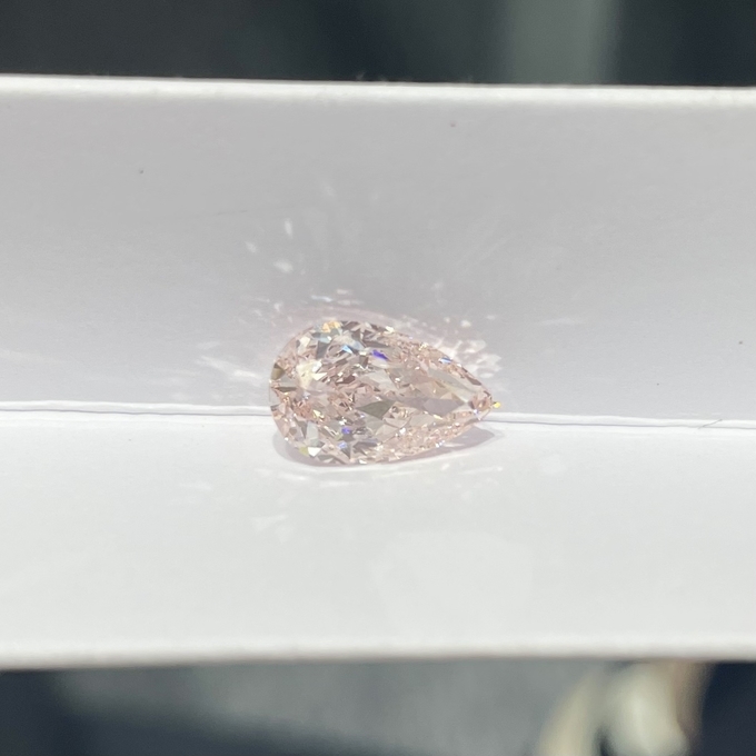 1.64CT pear-shaped laboratory pink cultivation bright variant decorative drill pink oval cultivation diamond 1