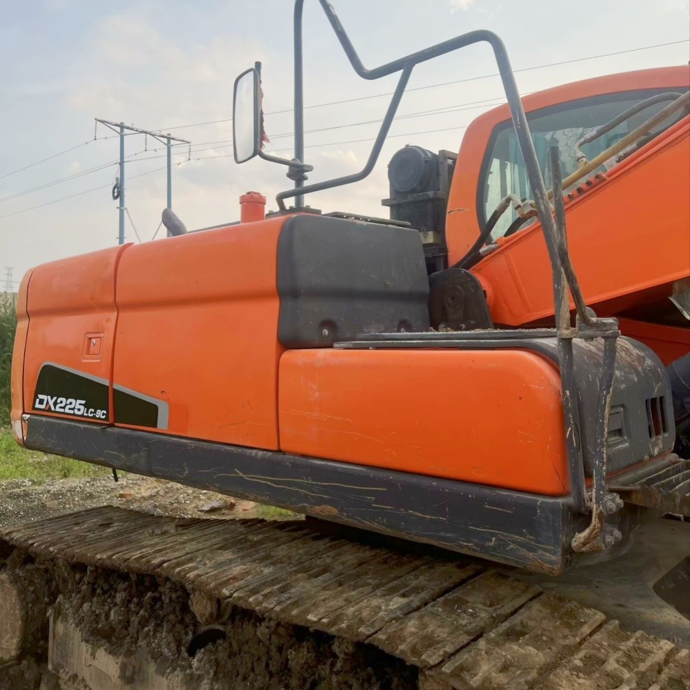Doosan Used Excavators Machine Used Digger Equipment DX225LC-9C