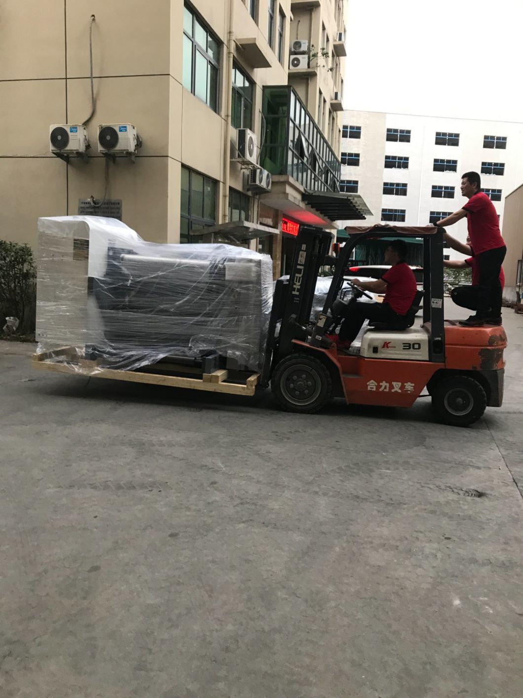 High Speed 6 Color Paper Flexographic Type Flexo Printing Machine Fengming Brand