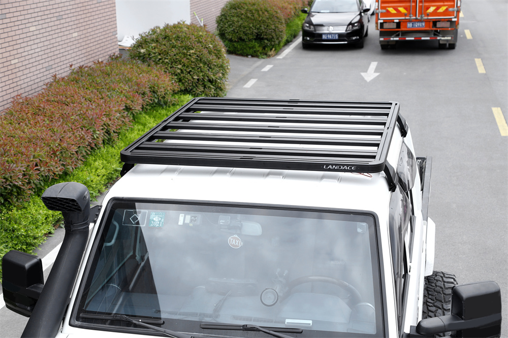Toyota LC79 Accessories Flat Roof Racks Platform with Powder Coating and Gear Bracket