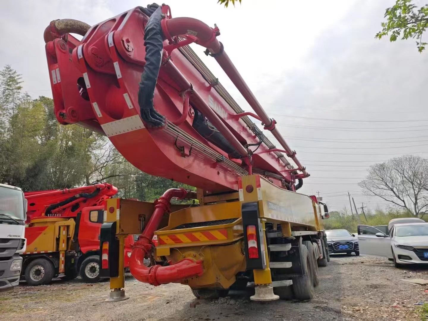 Used SANY Concrete Pump Truck 56M Installed On Volvo Chassis Price