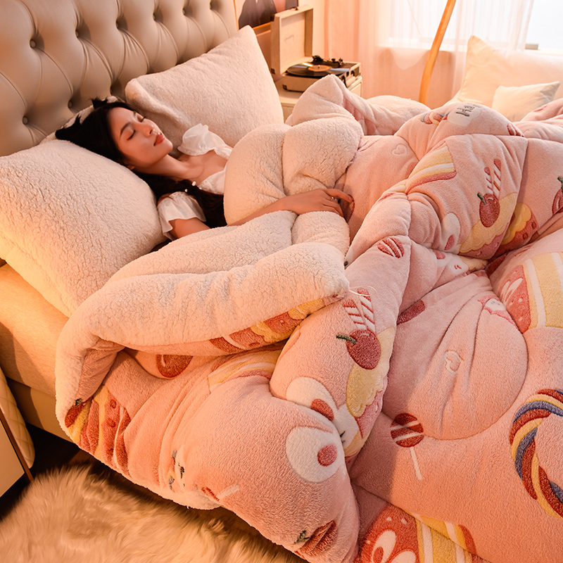 Customised Size Bedding Set with Thickened Warm Lamb Fleece Quilt and Customized Logo