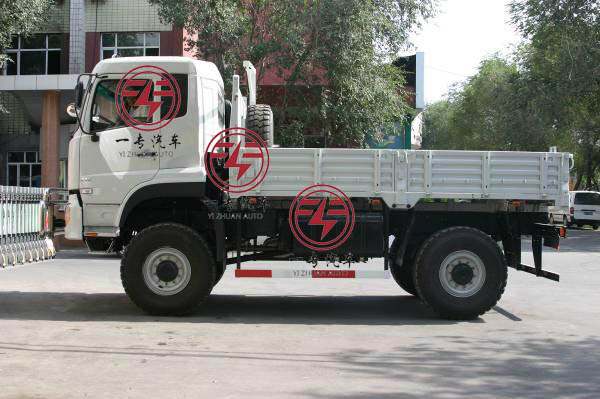 4x4 LHD Manuel Transmission Heavy Duty Muck Cargo Truck for Transporting Bulk Material